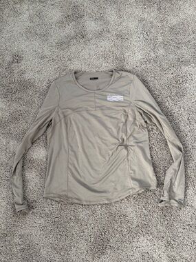 Janji Women’s Run All Day Taupe Long Sleeve Running Tee with Horse Graphics